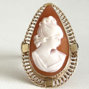 Vintage BIG 14K Yellow Gold Hand Carved Cameo Shell Chunky Statement Ring Size 7